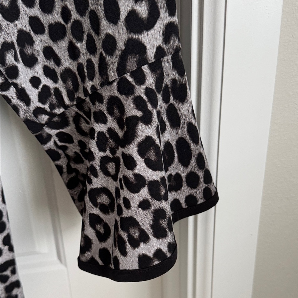 Michael Kors Gunmetal Leopard-Print Flare-Sleeve Top - Picture 4 of 7